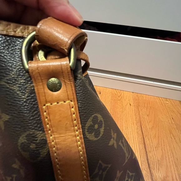 Louis Vuitton Noe Drawstring Bag - Picture 7 of 11